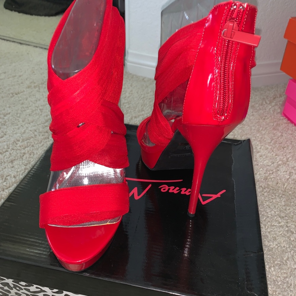 Heels - Picture 3 of 5